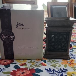 Scentsy Jane Full-Size Warmer - Gray and Black